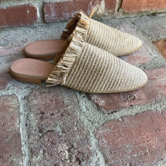NWT Linea Paolo raffia fringed slip on Mule Size: 10 - Picture 3 of 6
